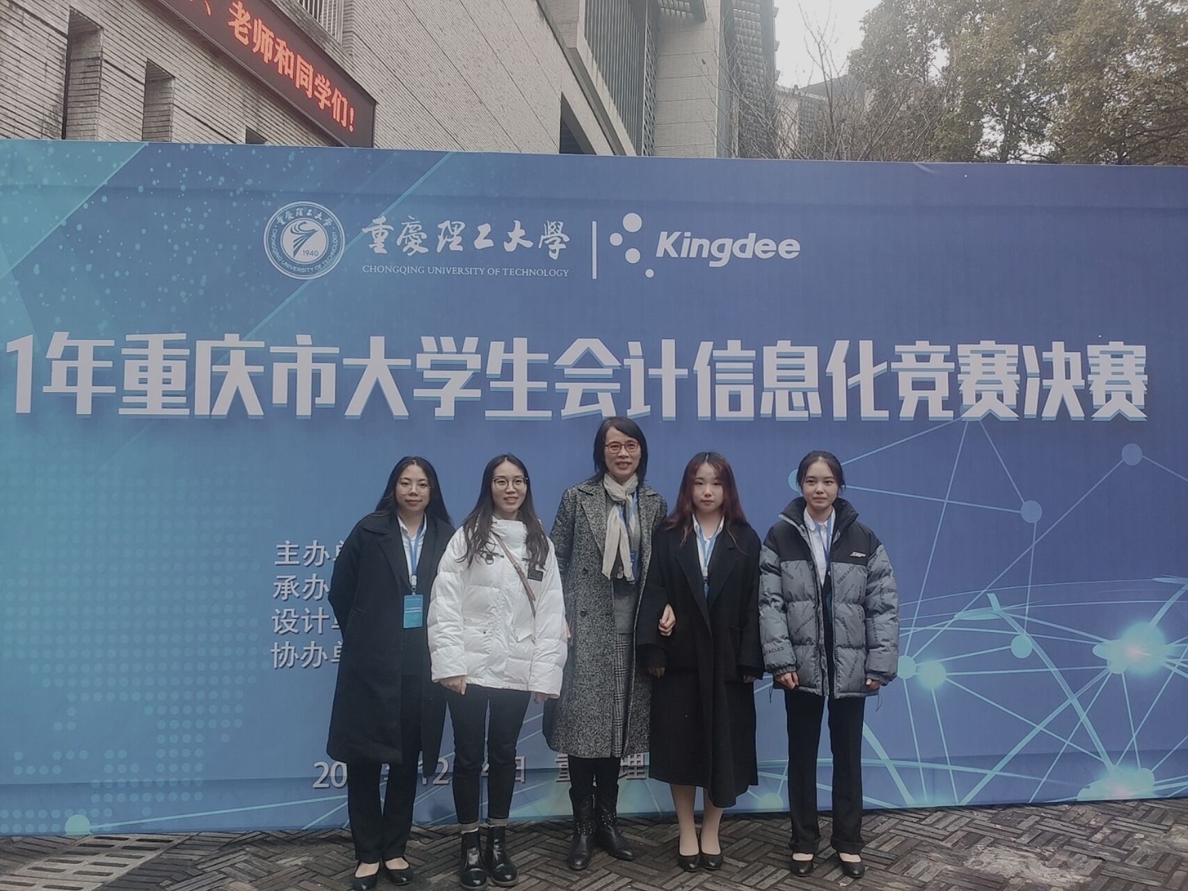 图片4.png 图片4.png