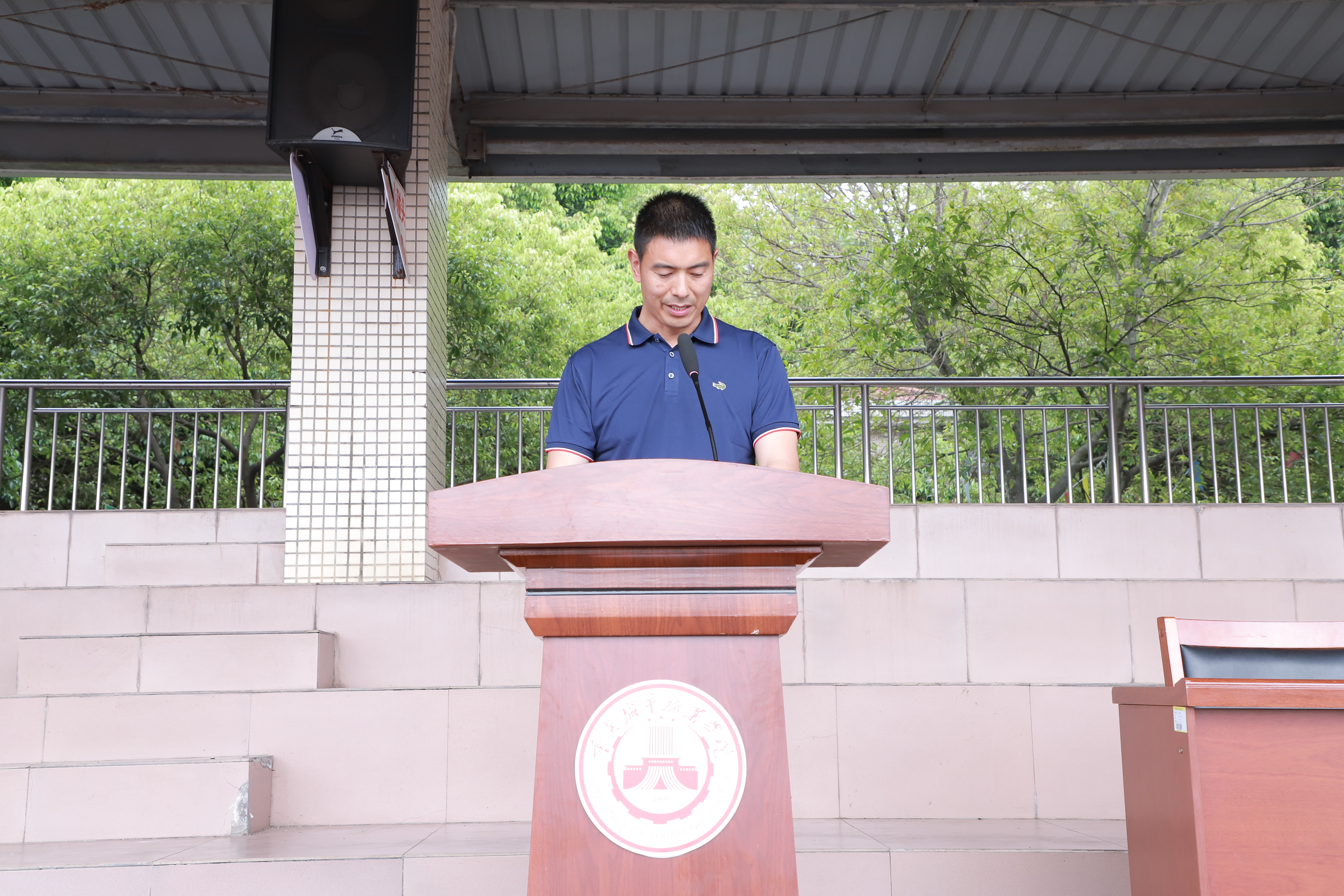 583F791D77267F0D1979319506585C55.png 583F791D77267F0D1979319506585C55.png